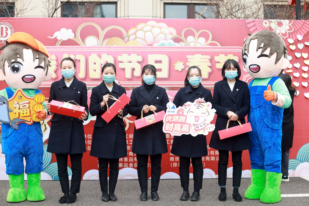 新春走基层｜江苏南京江宁滨江开发区总工会文化惠民进百企